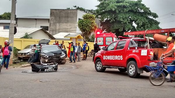Policial rodoviário federal causa acidente e mata taxista na Capital 1 Acidente ocorreu nas primeiras horas da manhã desta sexta-feira, 17