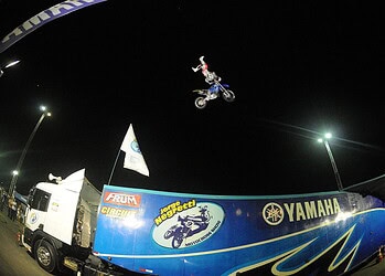 Feras do Motocross Freestyle se apresentam na Expoacre nesta quinta