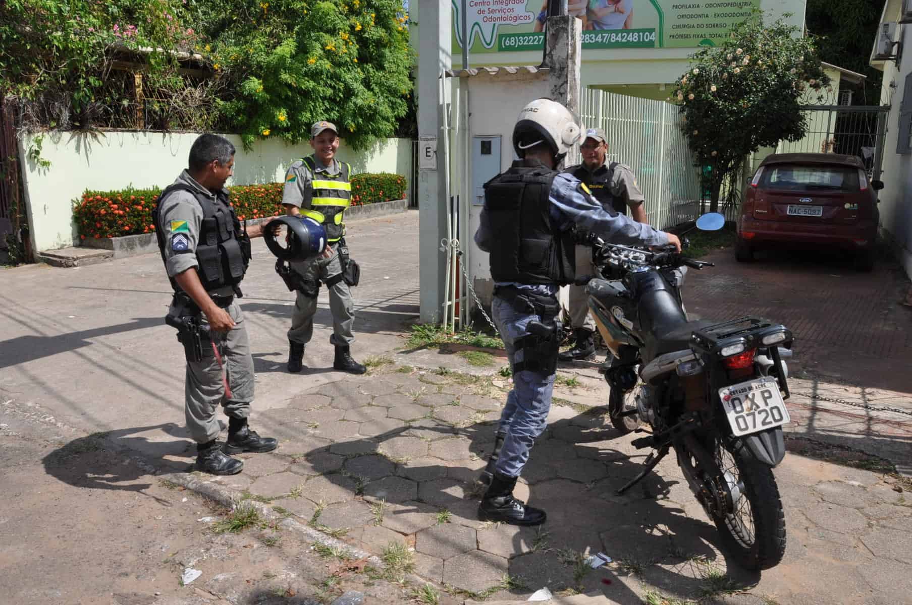 2 - Presidiários do semiaberto assaltam clínica dentária em Rio Branco (7)
