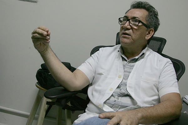 Professor Fernando Escócio coordena as pesquisas. (Foto: Odair Leal/ A GAZETA)