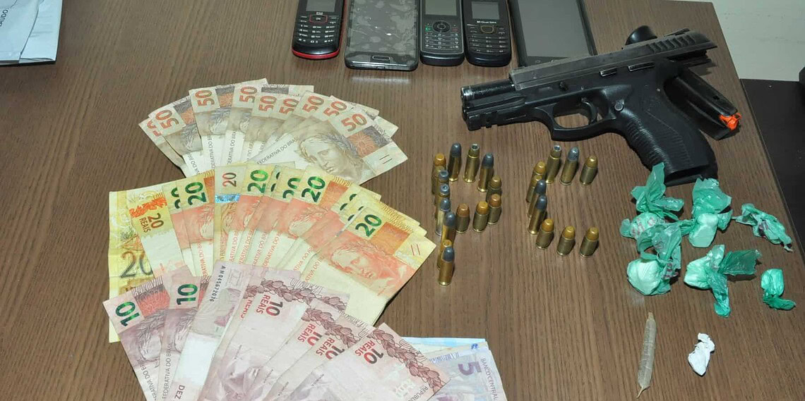 Polícia Civil prende três na Baixada do Sol por tráfico e porte ilegal de arma