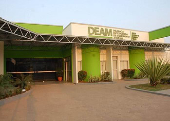 Adolescentes aceitam carona de estranhos e uma delas é violentada