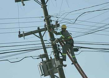 Problema em Rondônia causa apagão em Rio Branco e municípios próximos