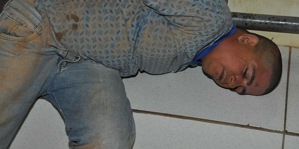 Homem invade igreja e agride pastor 1 Homem invade igreja e agride pastor