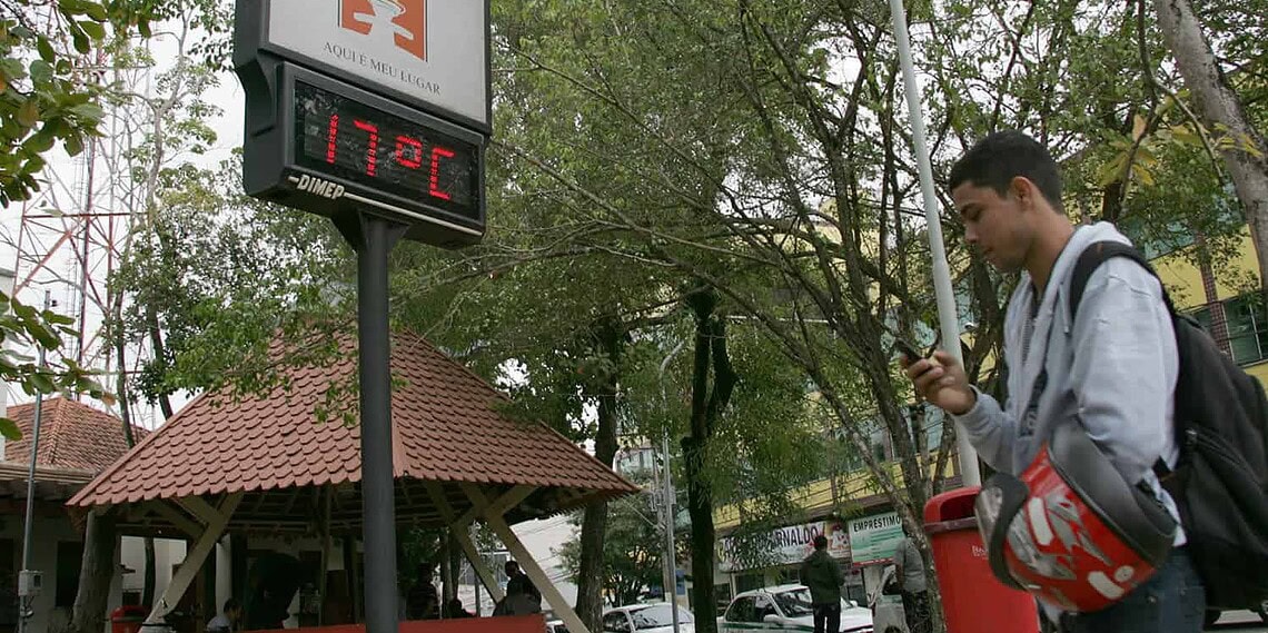 Frente fria moderada deve chegar à capital