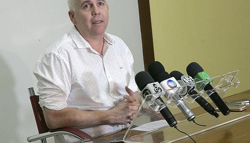 Secretário afirma que alunos estão sendo prejudicados. (Foto: Odair Leal/ A GAZETA)