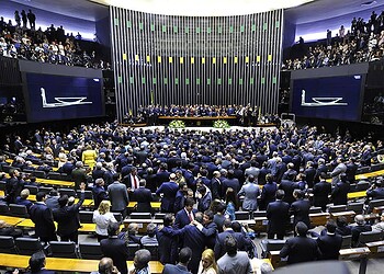 Curatela de deficientes mentais é aprovada na Câmara dos Deputados