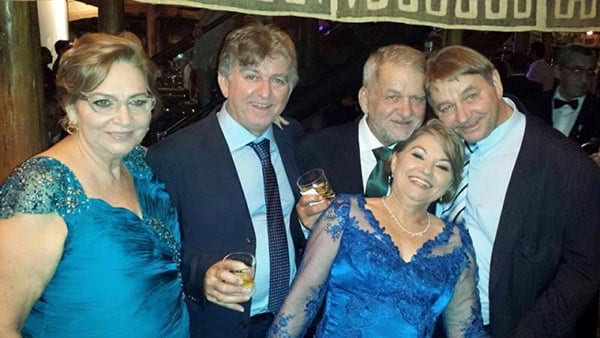 Cavalgada 2015 2 Em noite de bodas na Capital do país da sobrina Renata, click dos irmãos Jorgete, Jorgean Jorge, João e Janete Nemetala.