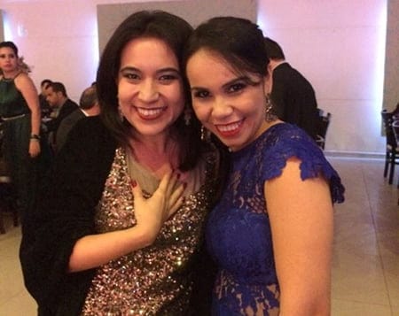 Cavalgada 2015 3 Em noite festiva, o encontro das amigas de infância Lesly Isshi e Mayra Lima Martinelo.