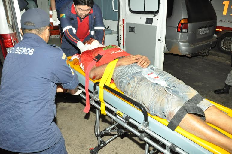 Homem tenha roubar distribuidora e é  linchado por populares 2