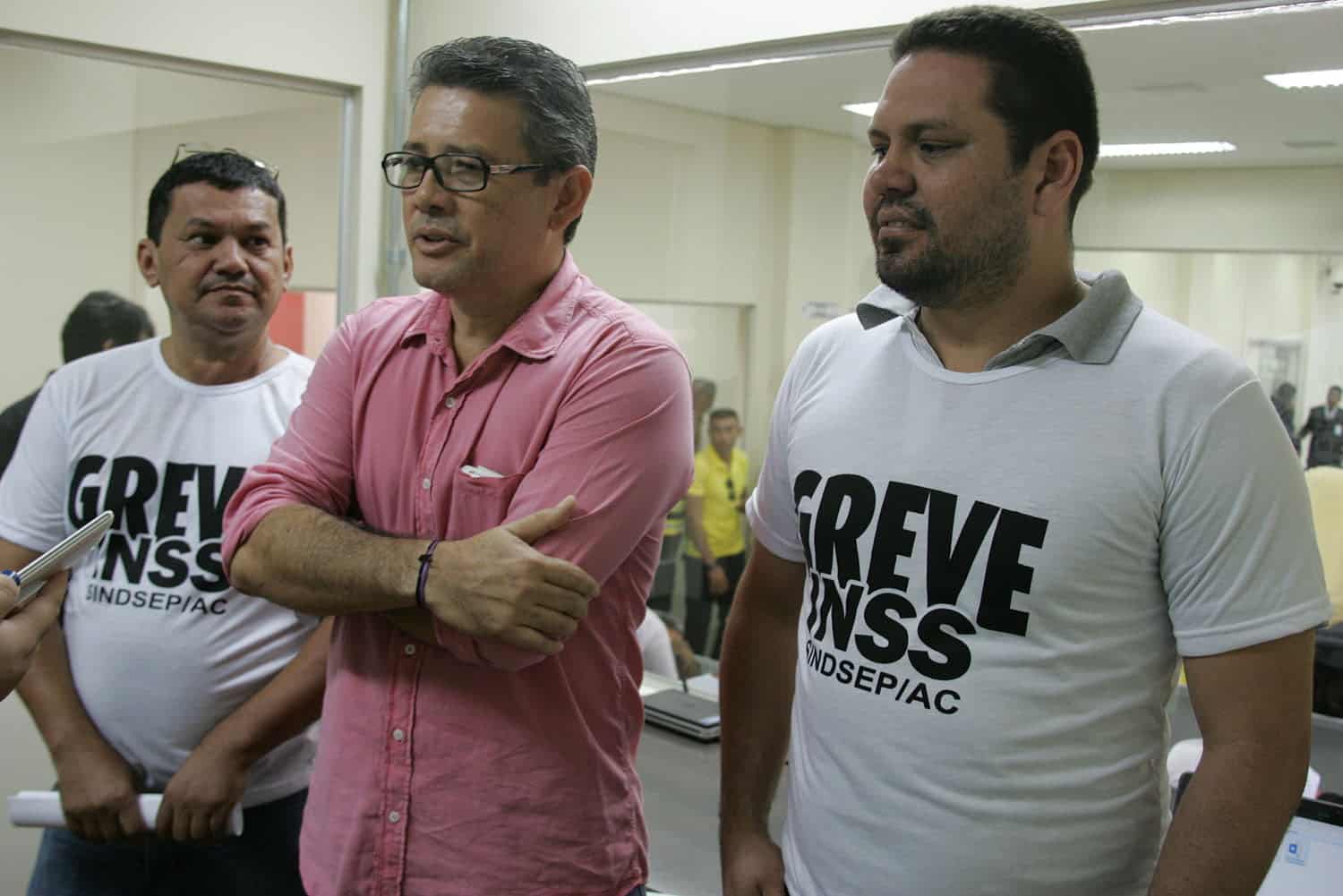 Servidores do INSS promovem ato no Centro nesta terça-feira, 21 3 Fotos:Odair Leal/A GAZETA