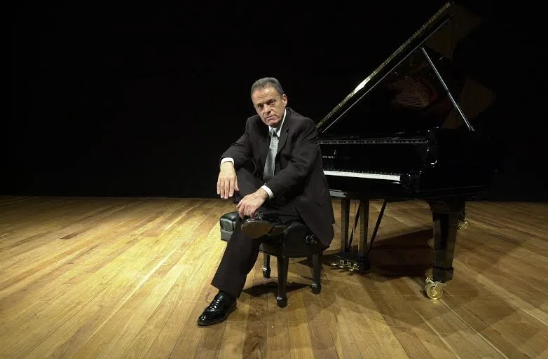 Pianista Miguel Proença apresenta a sétima edição do “Piano Brasil”