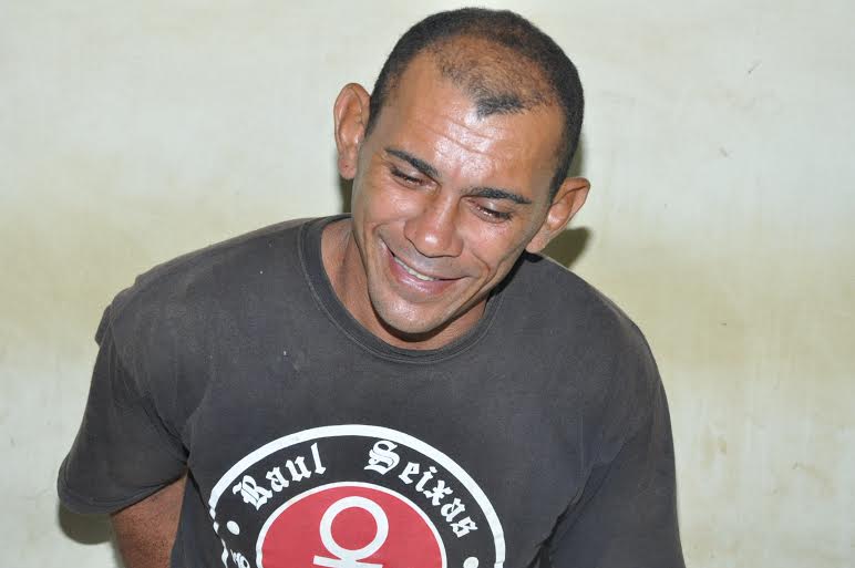 Polícia Militar flagra homem acusado de tentar matar prima a facadas