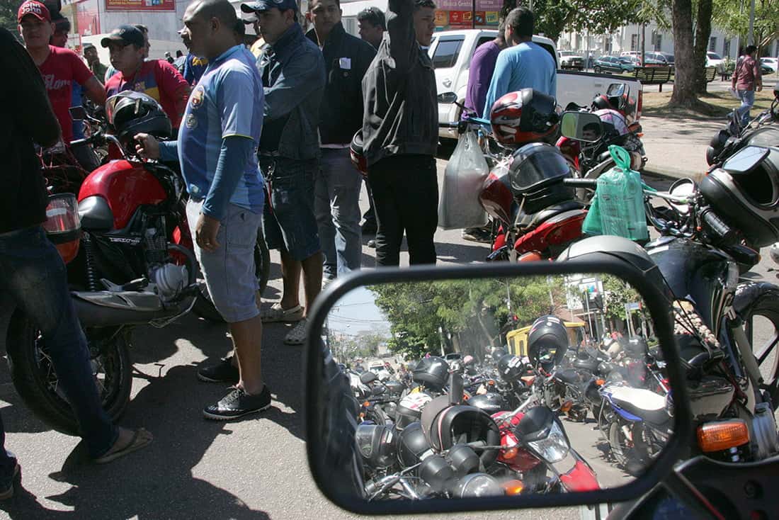 Piranga protesta no centro - OL (8)