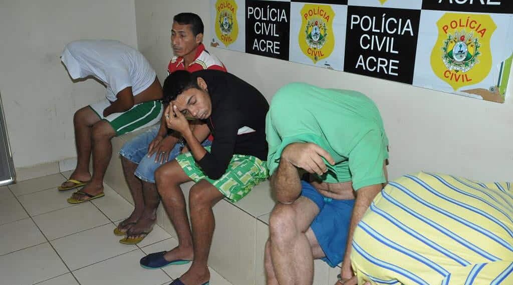 Polícia Civil deflagra operação Impactus na parte alta da cidade e prende cinco 1 Polícia Civil deflagra operação Impactus na parte alta da cidade e prende cinco