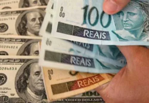 Após aumento do dólar, população acreana opta por rotas nacionais