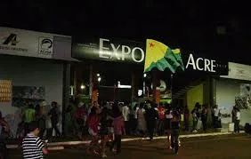 Menores de 18 anos só poderão permanecer no Parque de Exposição com autorização