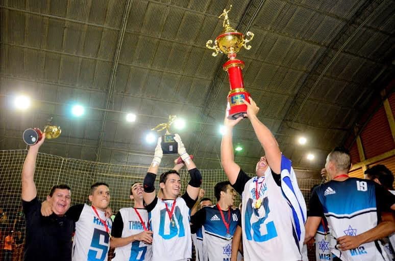 A grande final contou com duas partidas que disputavam o terceiro lugar e o título. (Foto: FAGNER DELGADO)