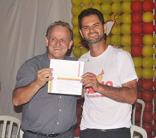 Com a presença de César Messias, evento marca filiação do prefeito Mano Rufino ao PSB 1 Com a presença de César Messias, evento marca filiação do prefeito Mano Rufino ao PSB