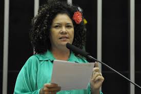 Perpétua repudia matéria que cita seu nome em esquema de subfaturamento