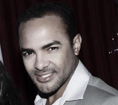 Ação Sarah 1 Empresário Rizomar Araújo é o aniversariante de hoje. Comemora a data na cidade maravilhosa. Parabéns!