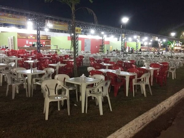 Restaurantes registram queda nas vendas da Expoacre 2015