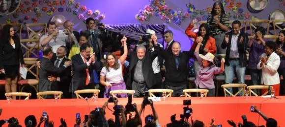 Lula diz que voltará a viajar pelo país para defender governo e o PT