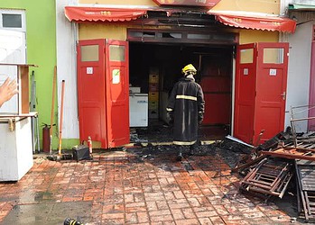 Choperia no Mercado Velho teve 70% do espaço queimado em incêndio na manhã desta segunda