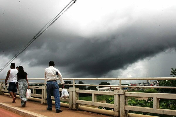 Tempo segue nublado e com chuvas em todo o Acre neste domingo, diz Sipam