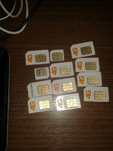 Duas mulheres uma delas com uma criança de colo foram flagradas tentando entrar no Presídio  2