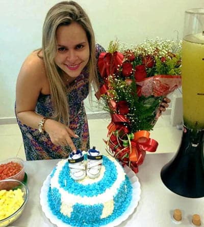 ANIVER - Ontem foi a vez da querida amiga Raissa Fernandes apagar velinhas. O presente já está a caminho, com a chegada de Lorenzo.