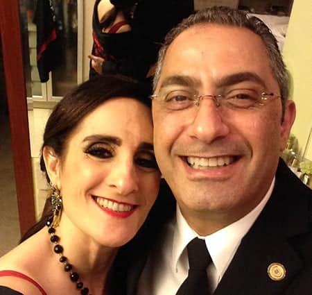 O selfie de hoje é dos empresários Sibelle Khalil e Charbel Kassab (leia-se O Paço). Viva a vida!