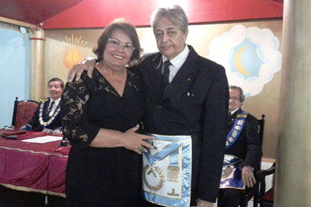 POSSE - Respeitado e querido, o maçon Adelson Cruz tomou posse no cargo de Grão-Mestre  Adjunto da Grande Oriente do Brasil do Estado Acre. Na foto, com a esposa Nicinha Cruz. Parabéns!