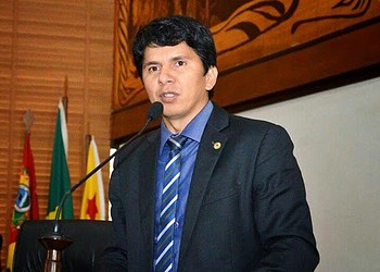 Jenilson Leite pede implantação de núcleo da Ufac em Tarauacá
