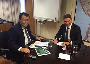 Ministro garante a Gladson Cameli universalização do ‘Programa Luz para Todos’ para o Acre até 2018