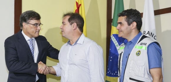 Governo e Banco do Brasil celebram convênio que beneficia 895 famílias 1 O recurso se destina à execução de trabalhos técnicos sociais que serão executados pela Sehab. (Foto: Secom Acre)