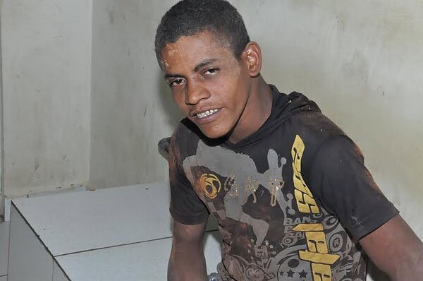 Homem tenta roubar caixa de fruta no Ceasa para trocar por drogas