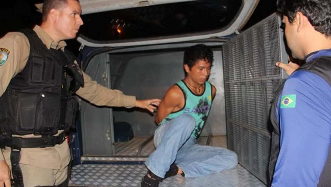 Peruano é preso com cinco quilos de cocaína 2 Peruano é preso com cinco quilos de cocaína (1)