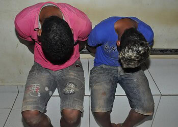 Polícia prende dois homens acusados de roubar celulares