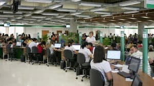 Após ponto facultativo, atendimentos públicos retornam na sexta-feira