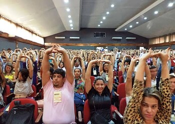 Cerca de 700 pessoas já participaram da prática de bem-estar. (Foto: Assessoria)