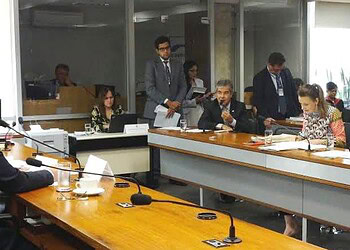 Senador sugere audiência pública para tratar sobre preços de transporte aéreo na Amazônia