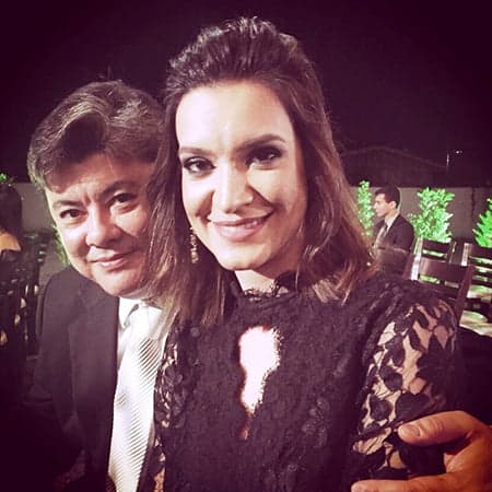 ANIVERSÁRIO – Augusto Igami, na foto com a esposa Vanessa, troca de idade nesta quarta-feira. Coluna da Jô deseja vida longa e caminhos de luz e paz para esse amigo querido!