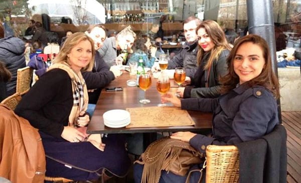 NO CHILE – Colunista social Roberta Lima curte férias com um grupo de amigos no Chile. Vai voltar com muitas histórias pra contar! 