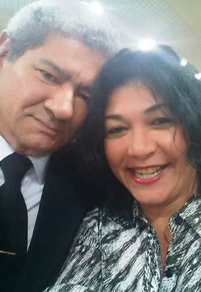 Curtas by Jô 22/08/2015 6 SELFIE DO DIA - Deputada estadual Eliane Sinhasique e o maçom Raimundo Pereira, durante cerimônia realizada na Assembléia Legislativa, quinta-feira passada, em homenagem ao Dia do Maçom.