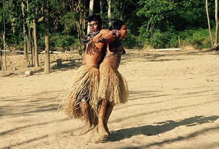 O terreiro da Aldeia Mutum foi palco de brincadeiras  