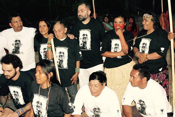 A Cavalera desenvolveu uma camiseta especial para essa edição do festival, com a foto do Pajé e Líder Espiritual Tatá Txanu Yawanawa e um texto que o homenageia como a personalidade do milênio, pela sua sabedoria, humildade e pela paz que transmite a todos que o conhecem 