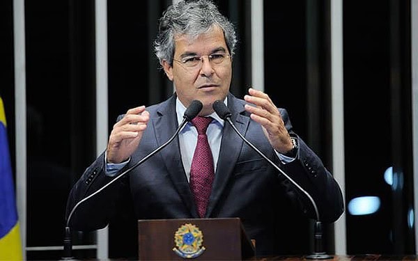 Jorge Viana defende criação de nova contribuição para financiar saúde pública