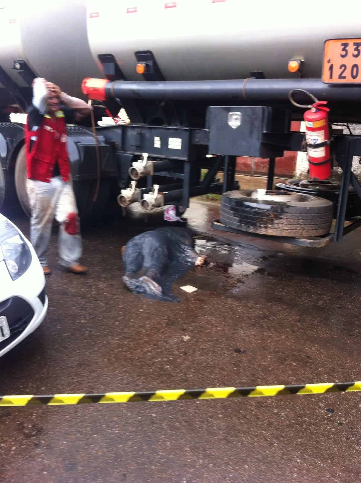 Acidente com vítima fatal no Aviário 2 1 - IMG-20150925-WA0027