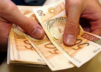 Governo federal propõe salário mínimo de R$ 865,50 em 2016